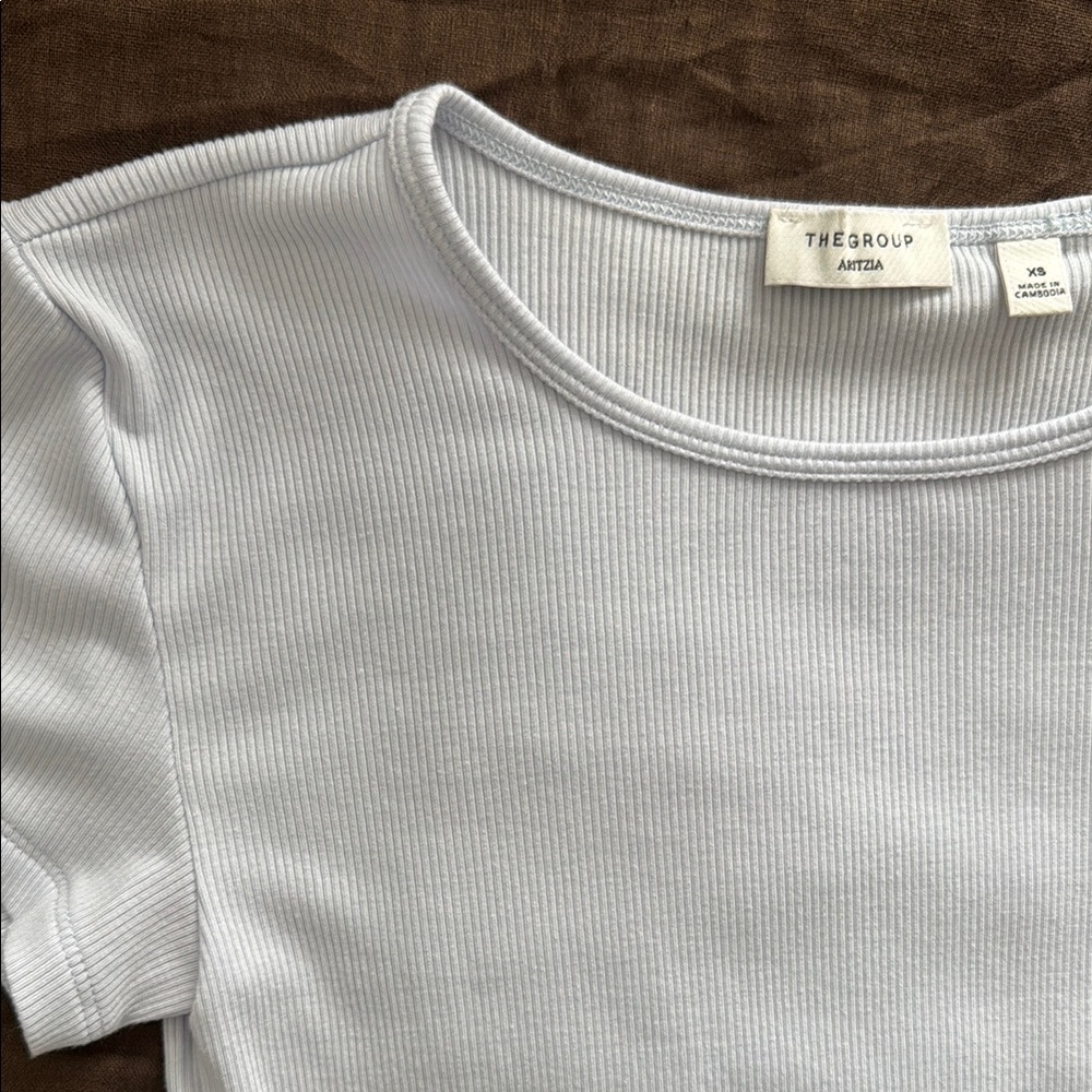 Aritzia Ribbed Top - Picture 2 of 2